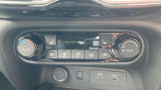 Nissan Juke 1.6 Hybrid Tekna 5dr Auto Hybrid Hatchback